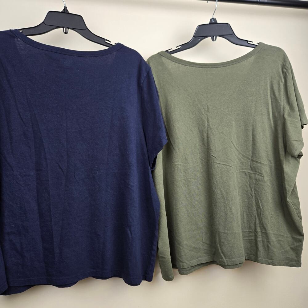 Old Navy XXL Everydaywear V-neck Short Sleeve Shirt Top Bundle of 2 - Picture 2 of 5